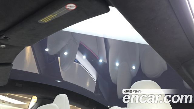 Tesla Model S 2026 — photo 19