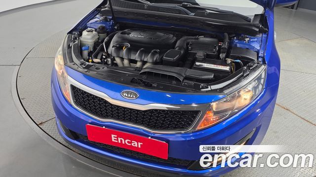 Kia K5 2011 — photo 6