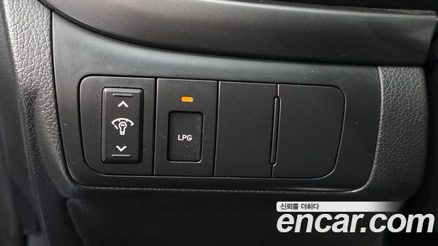 Kia K5 2011 — photo 13