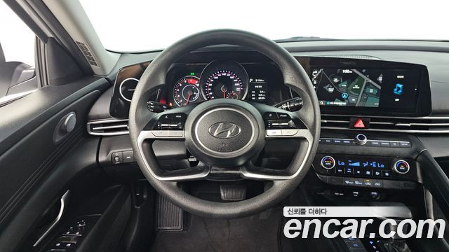 Hyundai AVANTE 2021 — photo 19