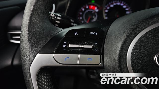 Hyundai AVANTE 2021 — photo 25