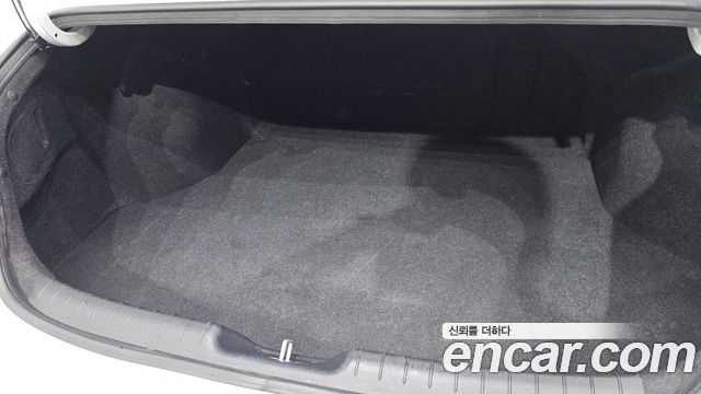 Hyundai AVANTE 2021 — photo 30