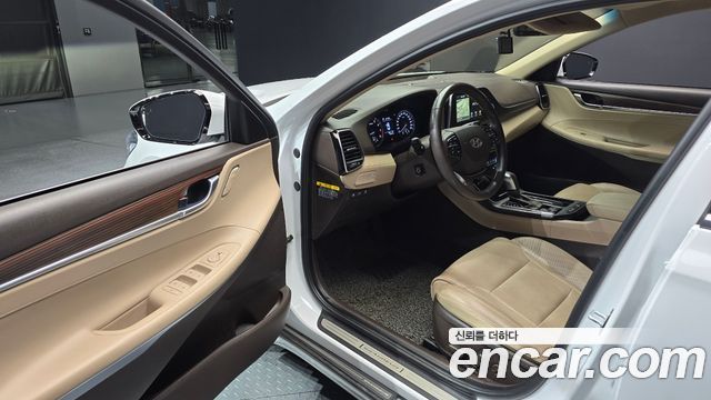 Hyundai Grandeur 2017 — photo 10