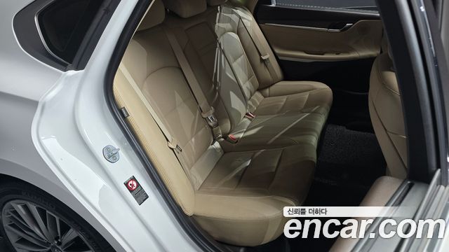 Hyundai Grandeur 2017 — photo 11