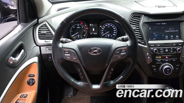Hyundai Santafe 2018 — photo 13