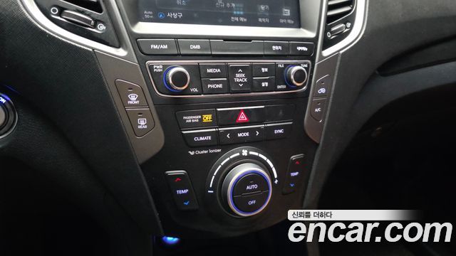 Hyundai Santafe 2018 — photo 16