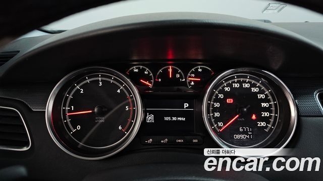 Peugeot 508 2017 — photo 11