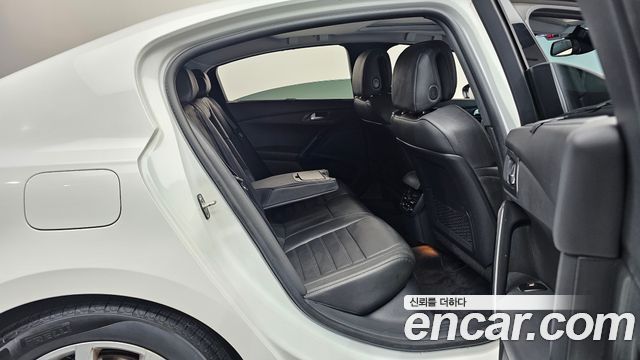 Peugeot 508 2017 — photo 17