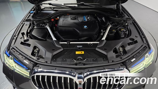 BMW 5-Series 2023 — photo 6