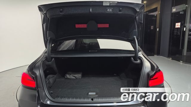 BMW 5-Series 2023 — photo 26