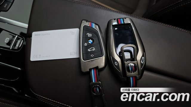 BMW 5-Series 2023 — photo 31