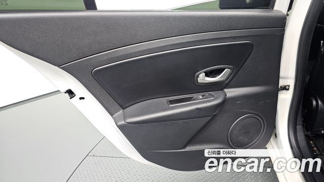 Renault Korea SM3 2014 — photo 15