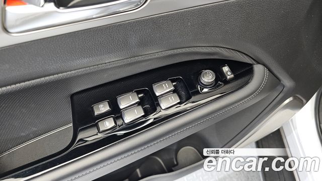 KG Mobility Rexton 2019 — photo 19