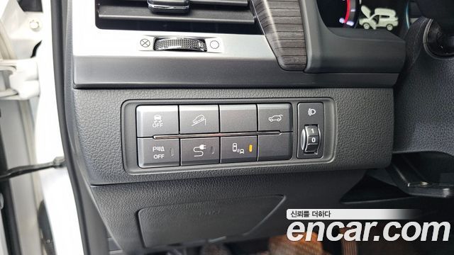 KG Mobility Rexton 2019 — photo 20