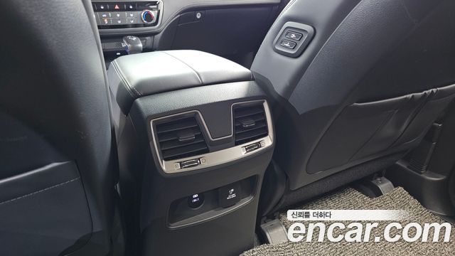 KG Mobility Rexton 2019 — photo 32