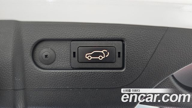 KG Mobility Rexton 2019 — photo 35