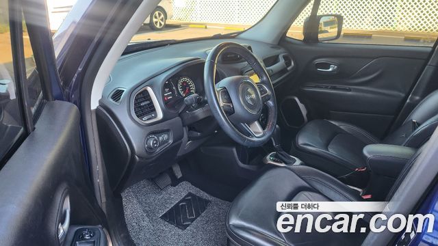 Jeep Renegade 2017 — photo 14
