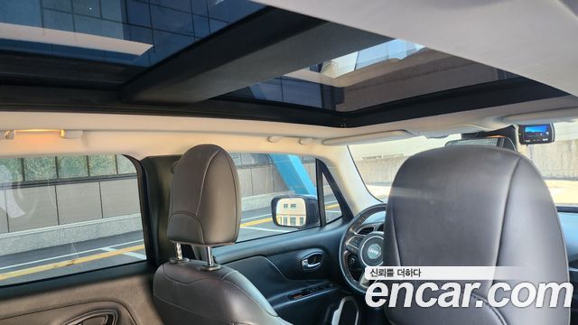 Jeep Renegade 2017 — photo 16