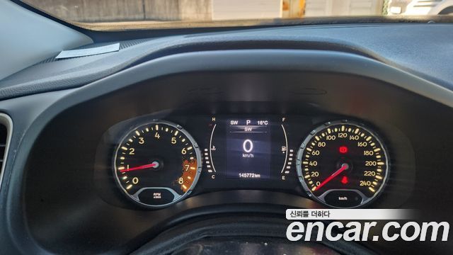 Jeep Renegade 2017 — photo 17