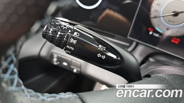 Hyundai AVANTE 2022 — photo 24