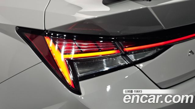 Hyundai AVANTE 2022 — photo 9