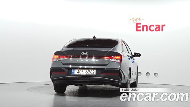 Hyundai AVANTE 2024 — photo 4