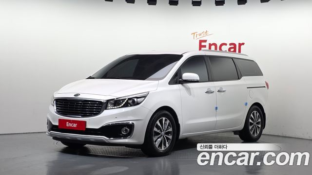 Kia Canival 2018 — photo 1