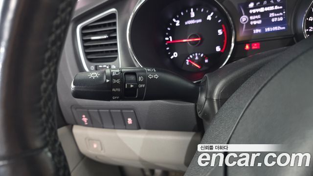 Kia Canival 2018 — photo 15