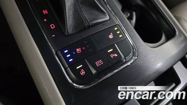 Kia Canival 2018 — photo 18
