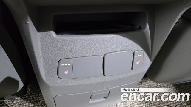 Kia Canival 2018 — photo 19