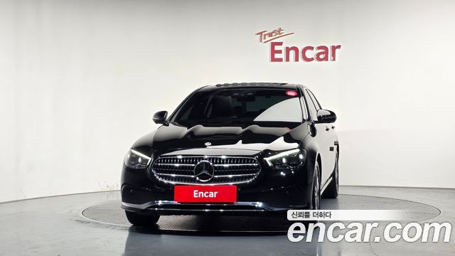 Mercedes-Benz E-Class 2021 — photo 3