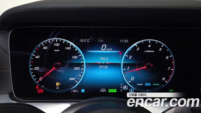 Mercedes-Benz E-Class 2021 — photo 11