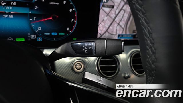 Mercedes-Benz E-Class 2021 — photo 12