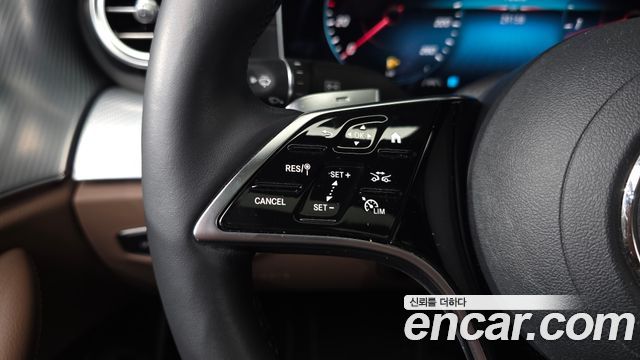 Mercedes-Benz E-Class 2021 — photo 22