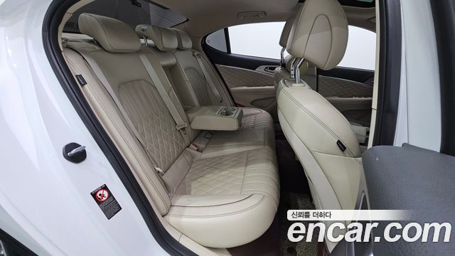 Genesis G70 2020 — photo 17