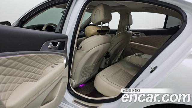Genesis G70 2020 — photo 18