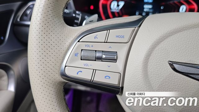 Genesis G70 2020 — photo 23