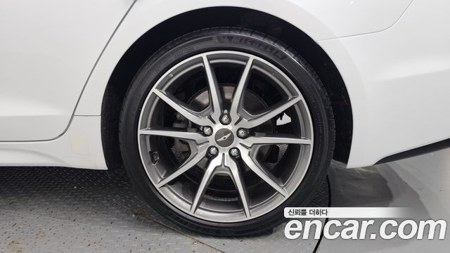 Genesis G70 2020 — photo 7