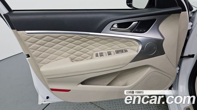 Genesis G70 2020 — photo 14