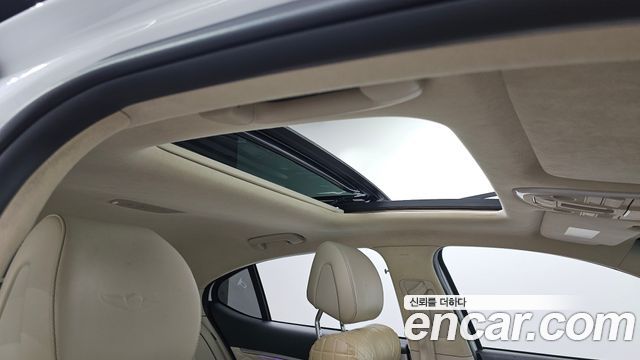 Genesis G70 2020 — photo 28