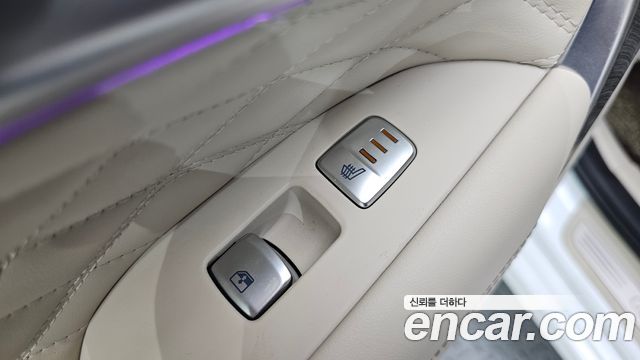 Genesis G70 2020 — photo 29