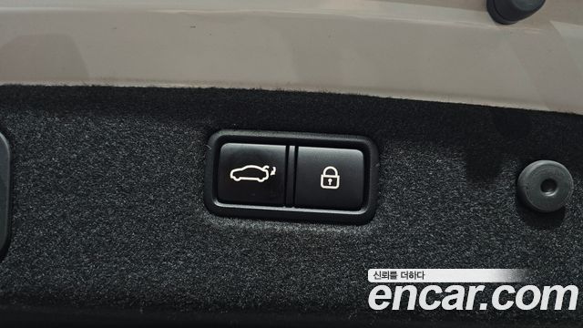 Genesis G70 2020 — photo 33