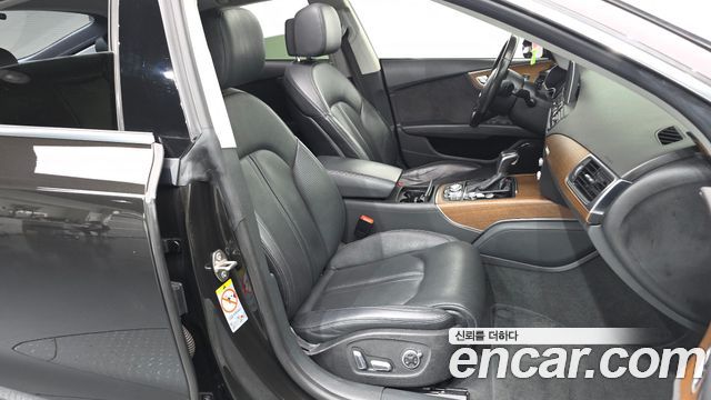 Audi A7 2016 — photo 11