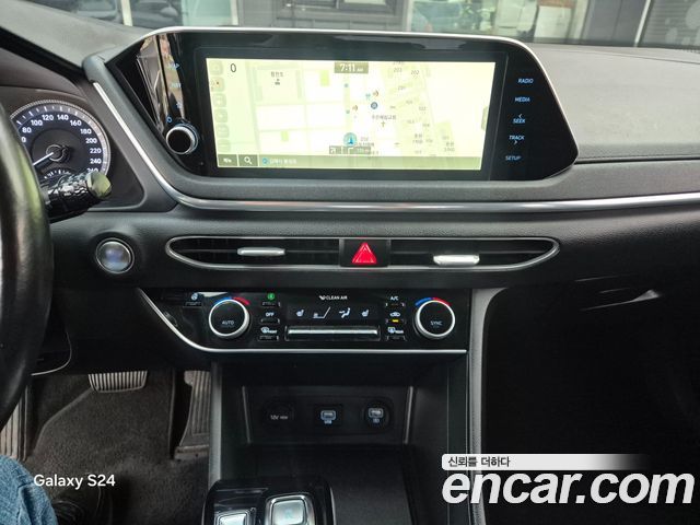 Hyundai Sonata 2020 — photo 14