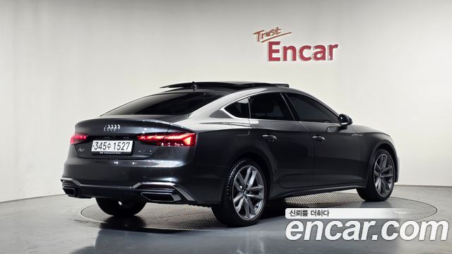 Audi A5 2021 — photo 2