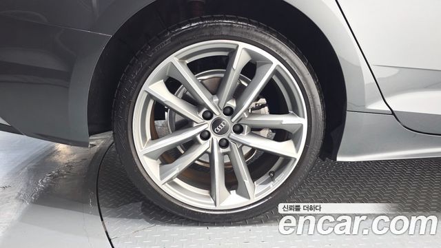 Audi A5 2021 — photo 5