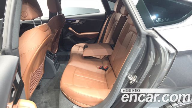Audi A5 2021 — photo 11