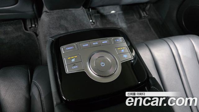 Genesis G80 2021 — photo 23