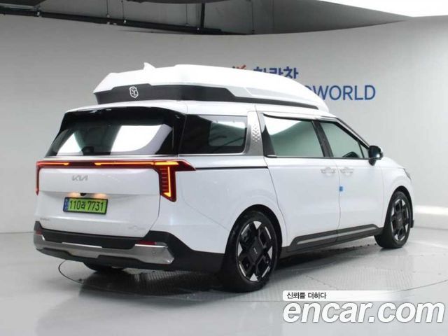 Kia Canival 2024 — photo 2