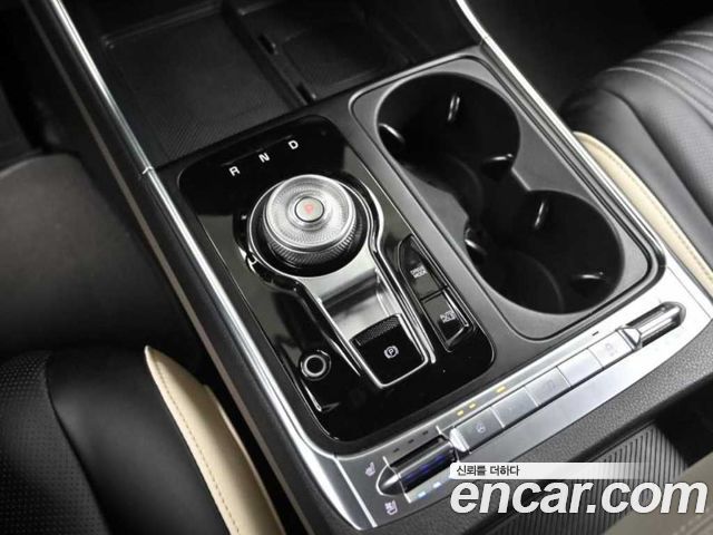 Kia Canival 2024 — photo 9